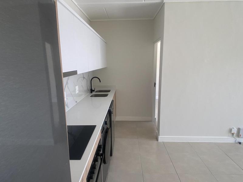 To Let 1 Bedroom Property for Rent in Richwood Western Cape